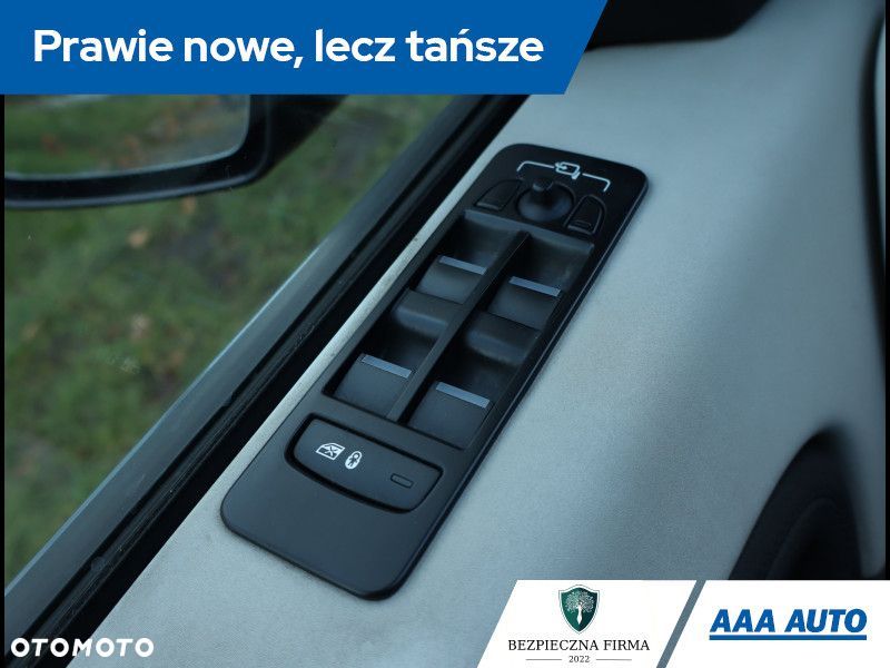 Land Rover Discovery Sport - 23