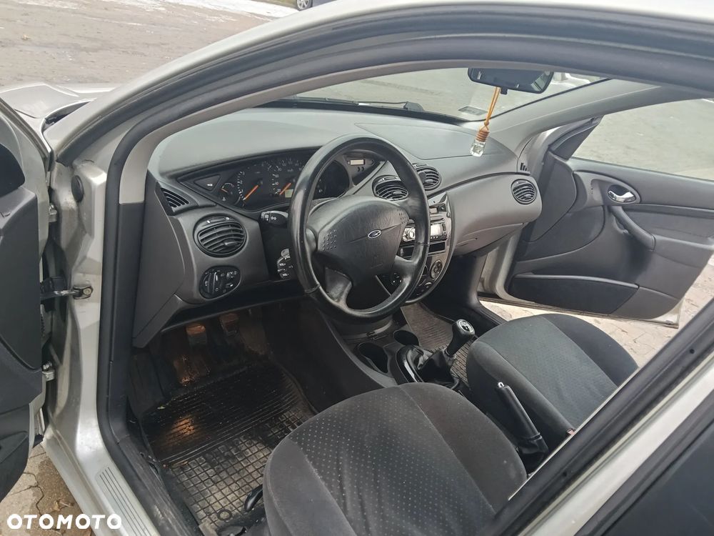 Ford Focus - 5