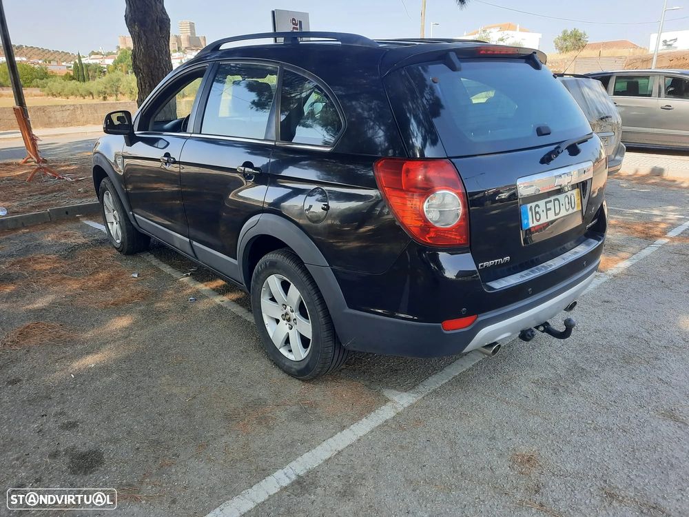 Chevrolet Captiva 2.0 VCDi Seven 7L - 4