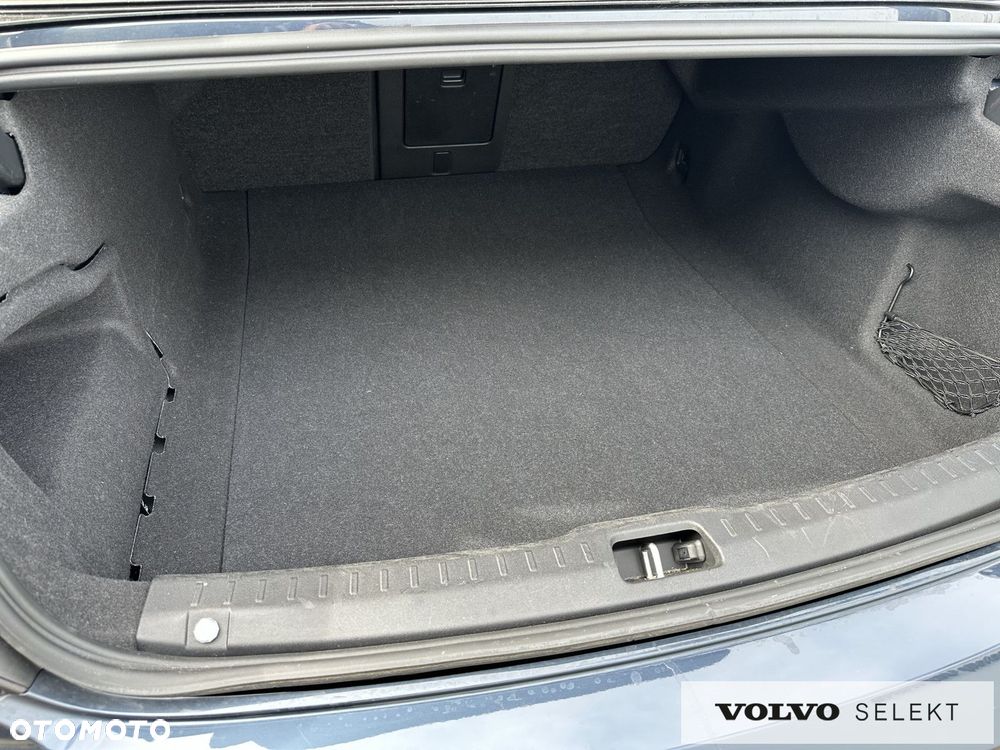 Volvo S90 - 16