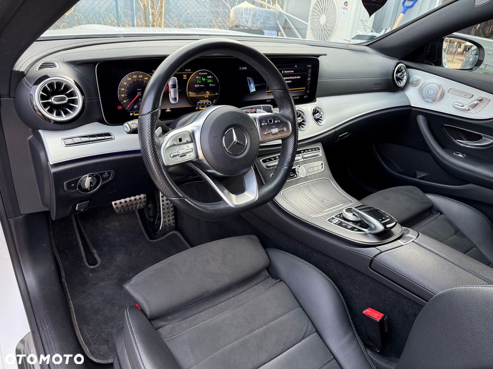 Mercedes-Benz Klasa E 200 4-Matic AMG - 16