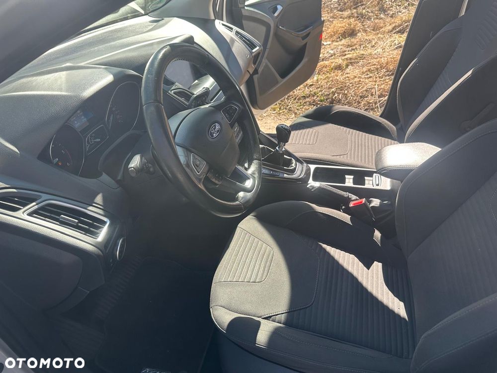 Ford Focus 1.6 TDCi DPF Start-Stopp-System Titanium - 14