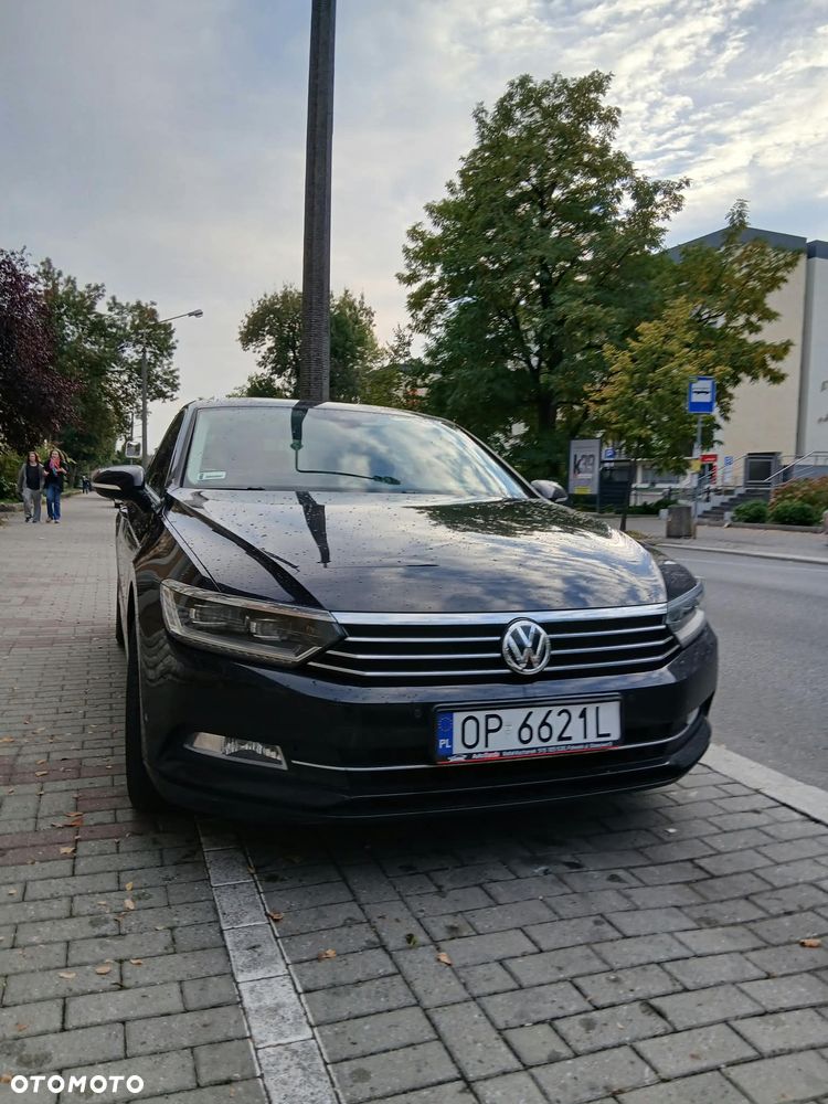 Volkswagen Passat - 9