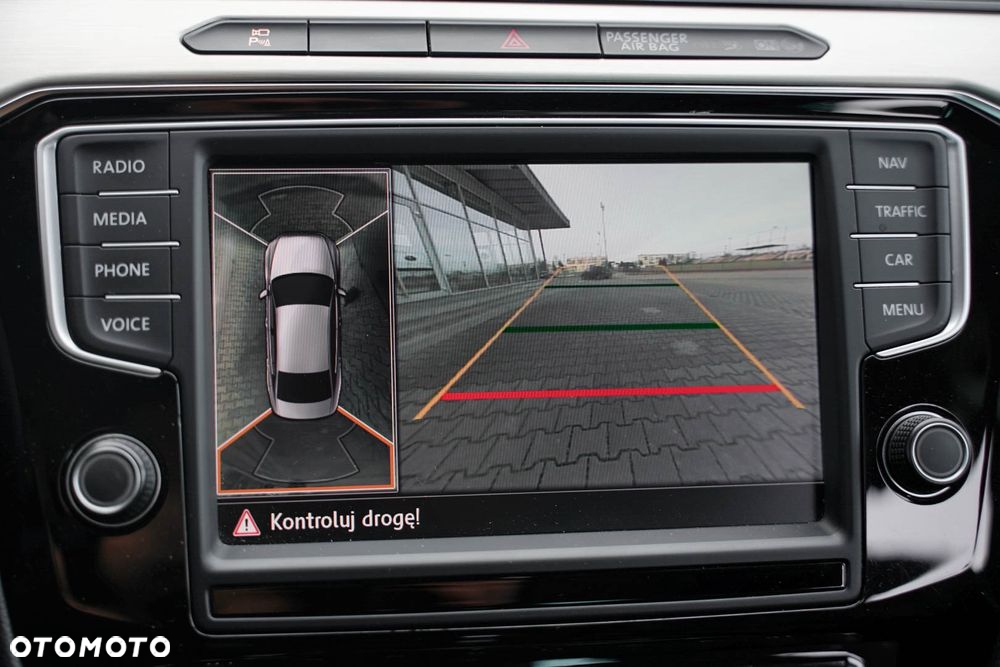 Volkswagen Passat 2.0 TDI BMT Highline DSG - 26