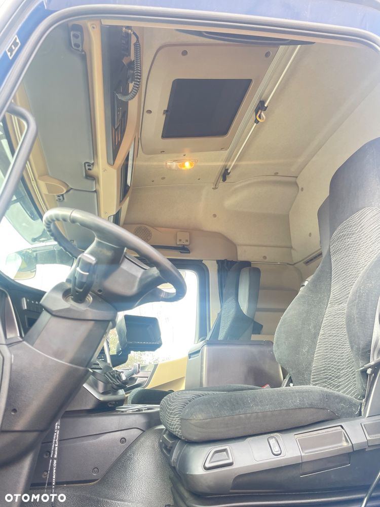 Mercedes-Benz 2533 - 6