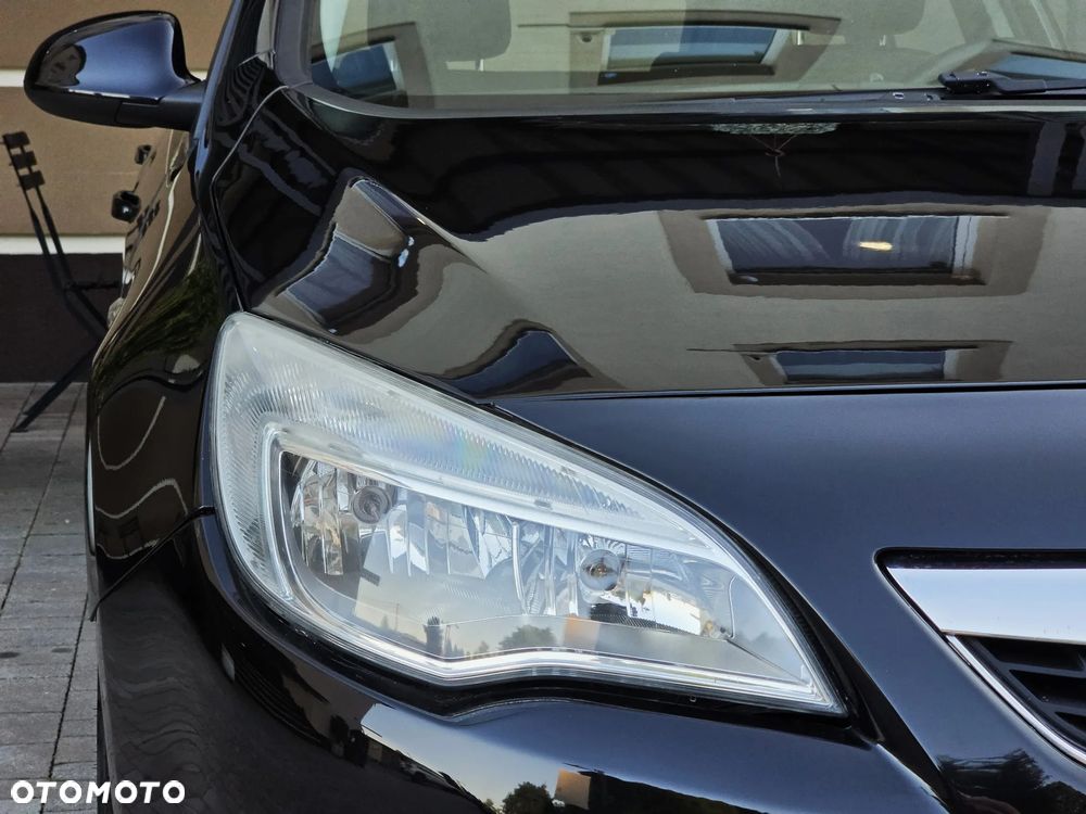 Opel Astra 1.4 T Cosmo - 21