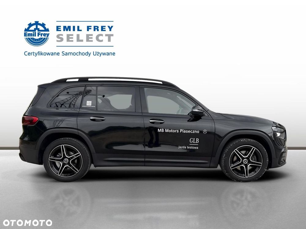 Mercedes-Benz GLB - 7