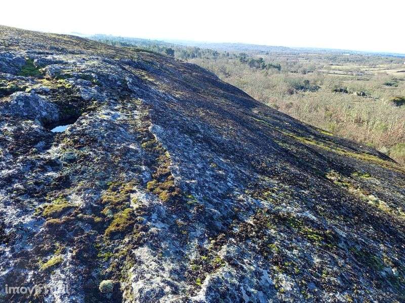 Terreno para exploração de granito - Grande imagem: 2/4