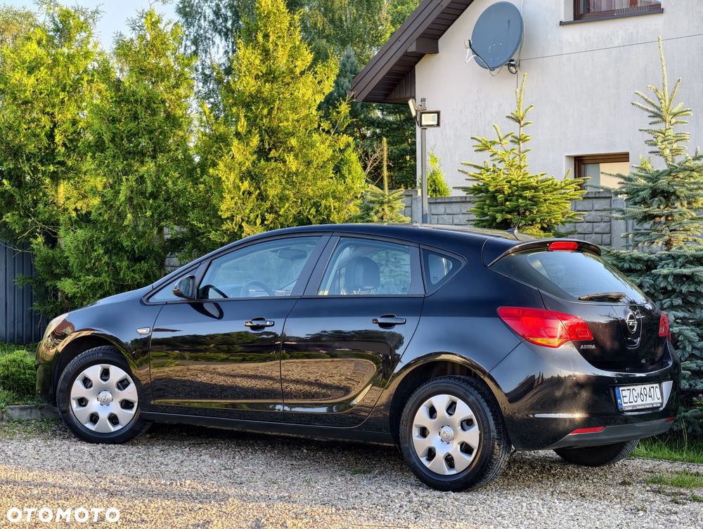Opel Astra 1.6 Enjoy - 3