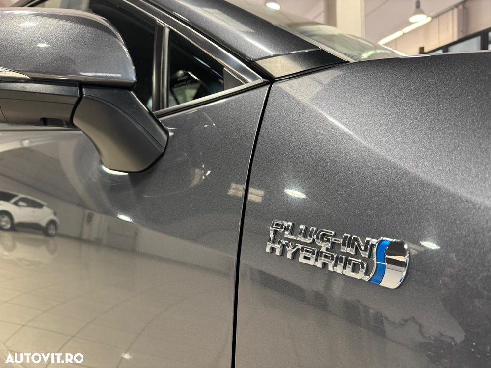 Toyota RAV4 2.5 PHEV VVT-iE 4x4 Style Bi-Tone - 34