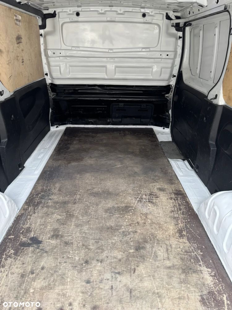 Renault Trafic - 11