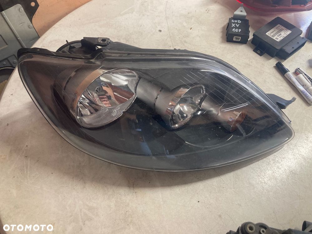 VW GOLF V 5 PLUS 2005 - LAMPA PRAWA PRZEDNIA ORYGINAŁ 5M1941006B