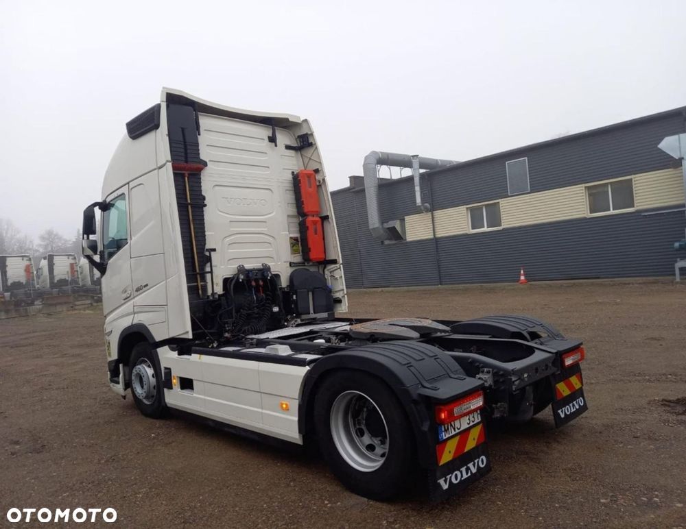 Volvo FH 460 Globetrotter XL i-Save Side Skirts - 5
