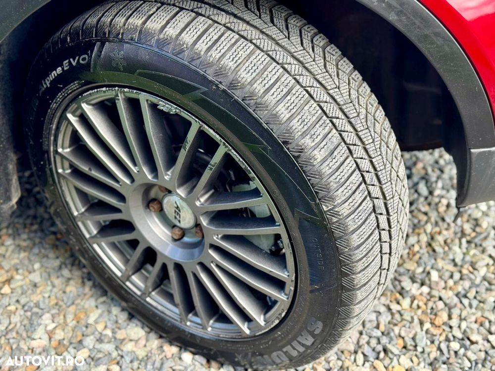 Land Rover Range Rover Evoque - 38