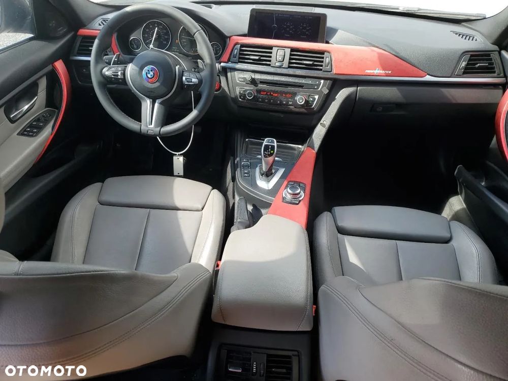 BMW Seria 3 335i - 8