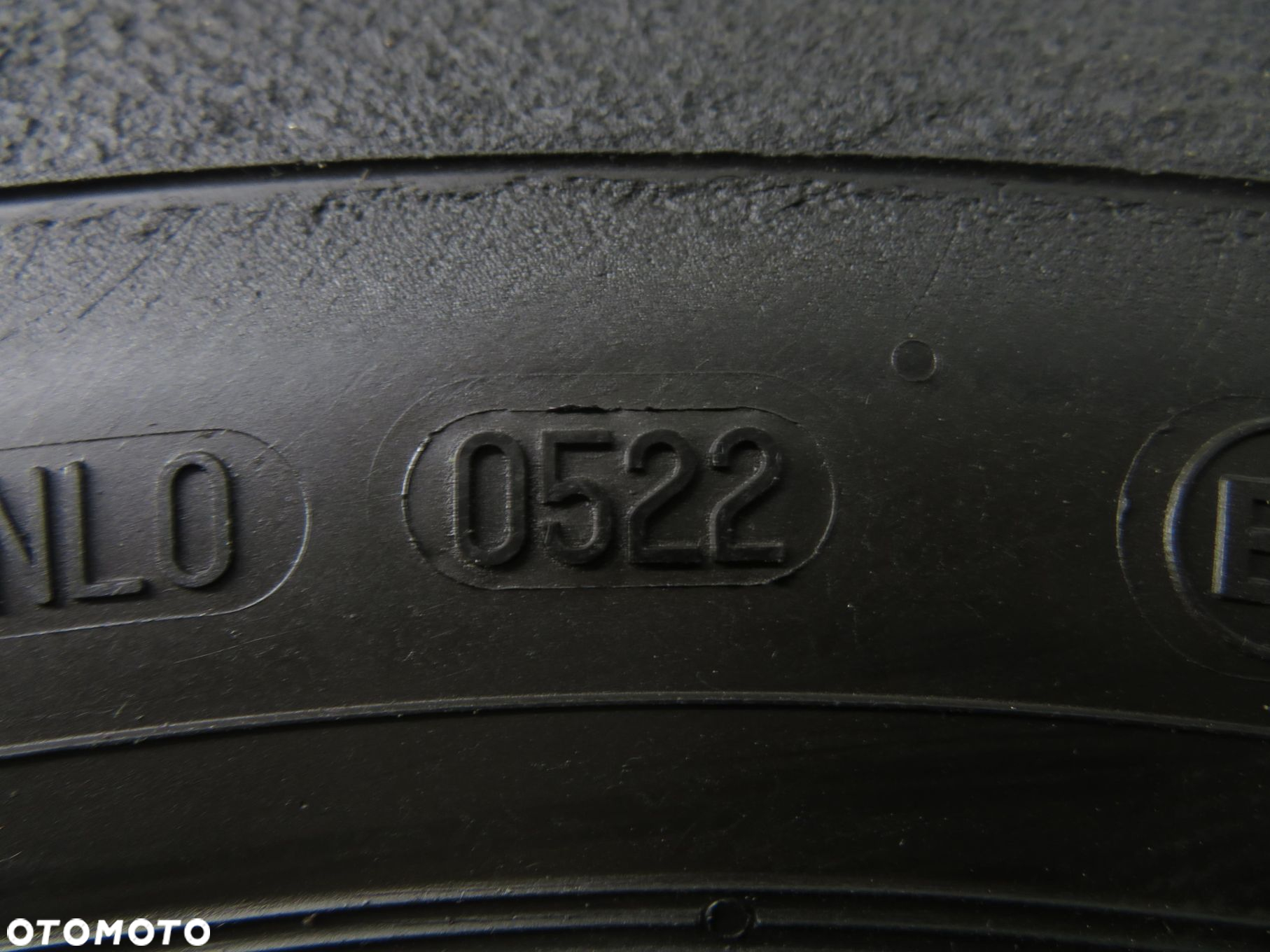 2x 235/65R16C OPONY DOSTAWCZE CAŁOROCZNE Continental VanContact 4 Season - 2