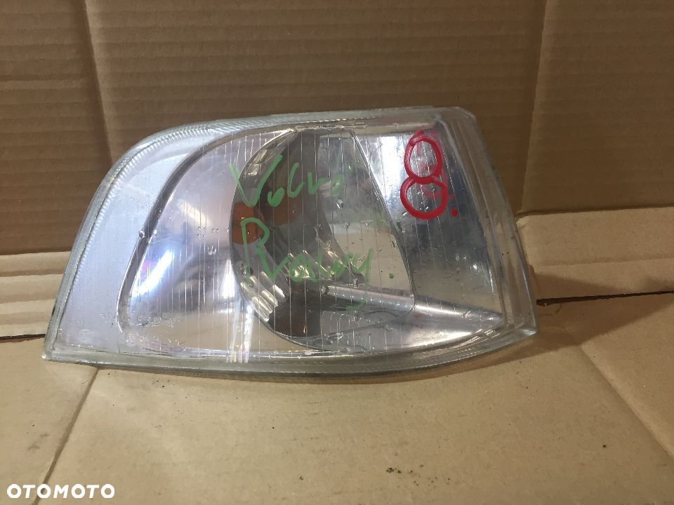 #MIGACZ KIERUNKOWSKAZ PRAWY VOLVO S40 V40 nr 30621832 - 1