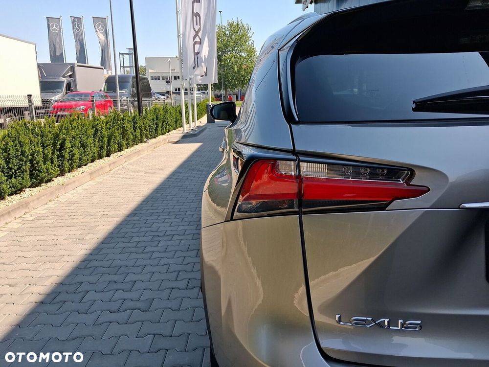 Lexus NX 200t Comfort AWD - 24