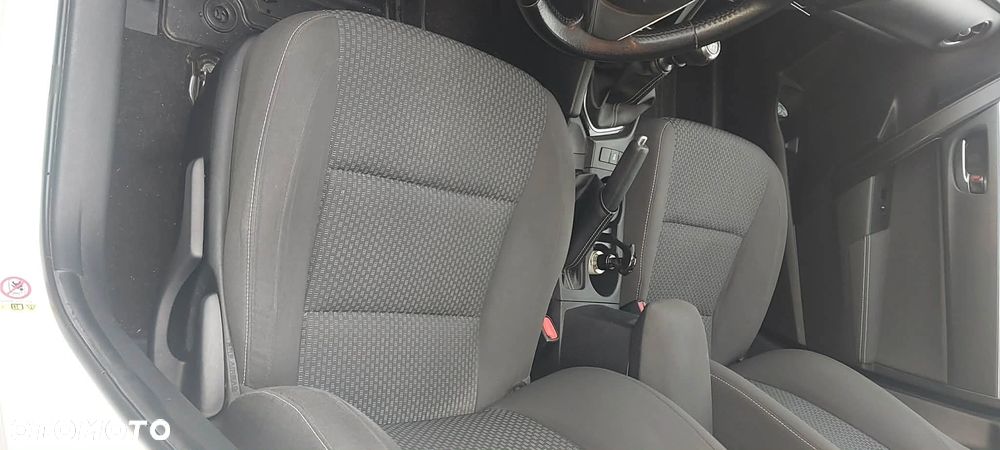 Toyota Corolla 1.6 Comfort - 8