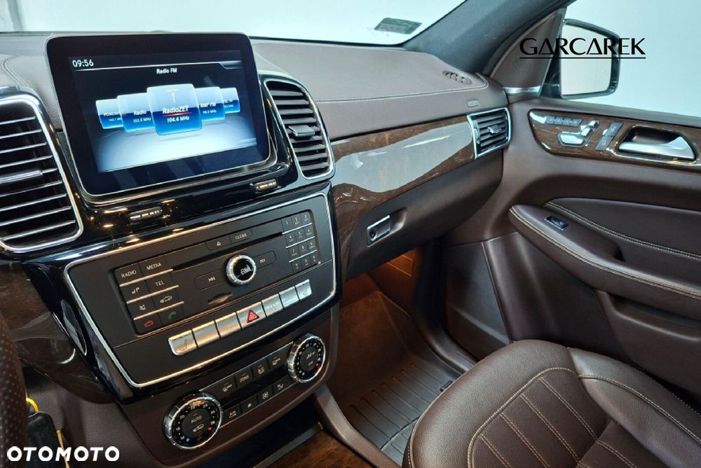 Mercedes-Benz GLS - 15