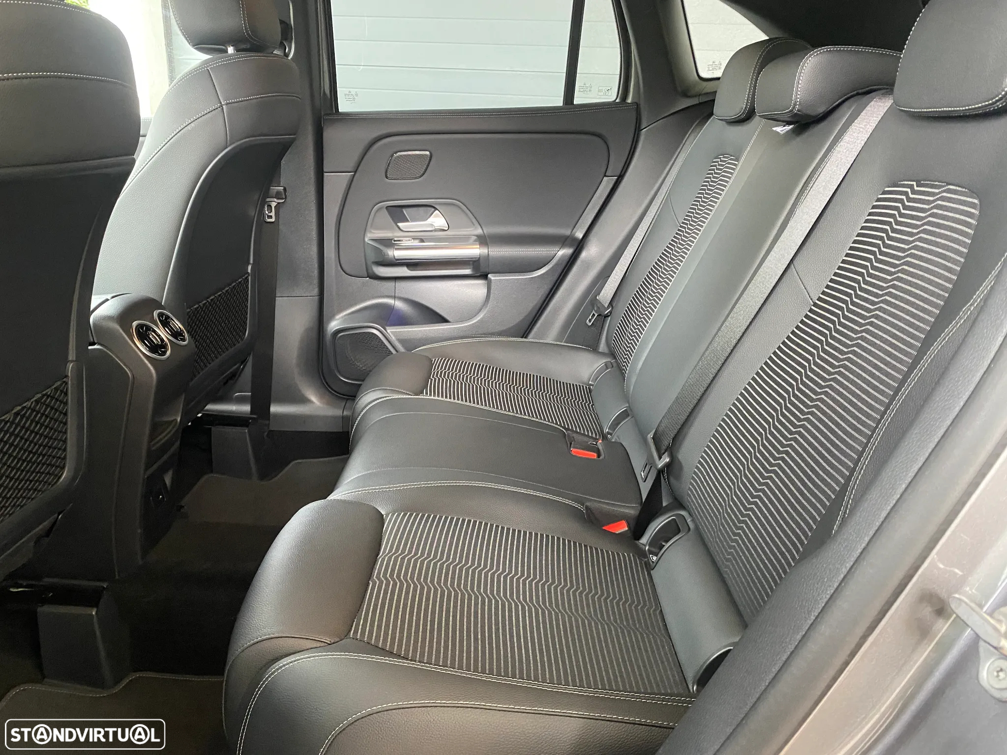 Mercedes-Benz GLA 250 e Style - 18