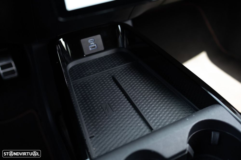 Ford Mustang Mach-E 75.7 kWh Premium AWD - 25