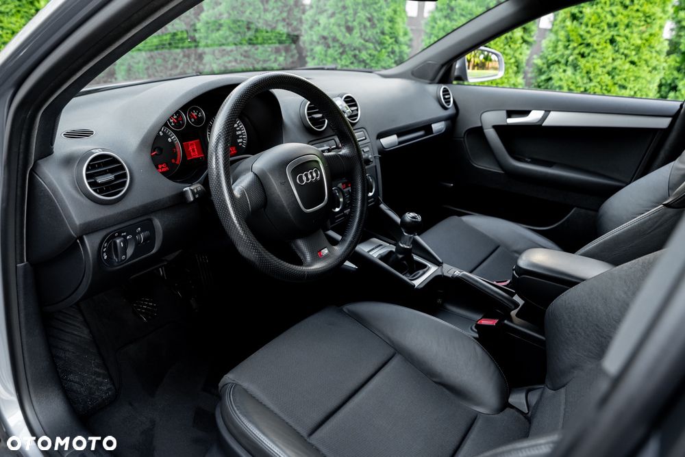 Audi A3 Sportback 2.0T FSI Ambition - 18
