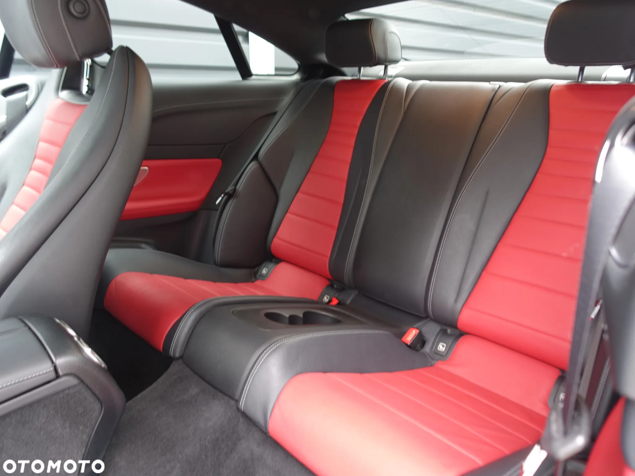 Mercedes-Benz Klasa E 220 d Coupe 4-Matic AMG - 14
