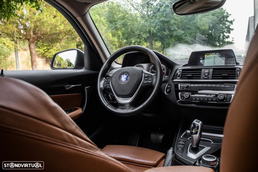 BMW 118 d Aut. Luxury Line - 32