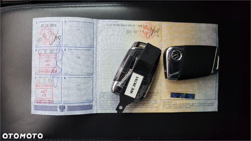 Volkswagen Passat Variant 2.0 TDI Elegance DSG - 18