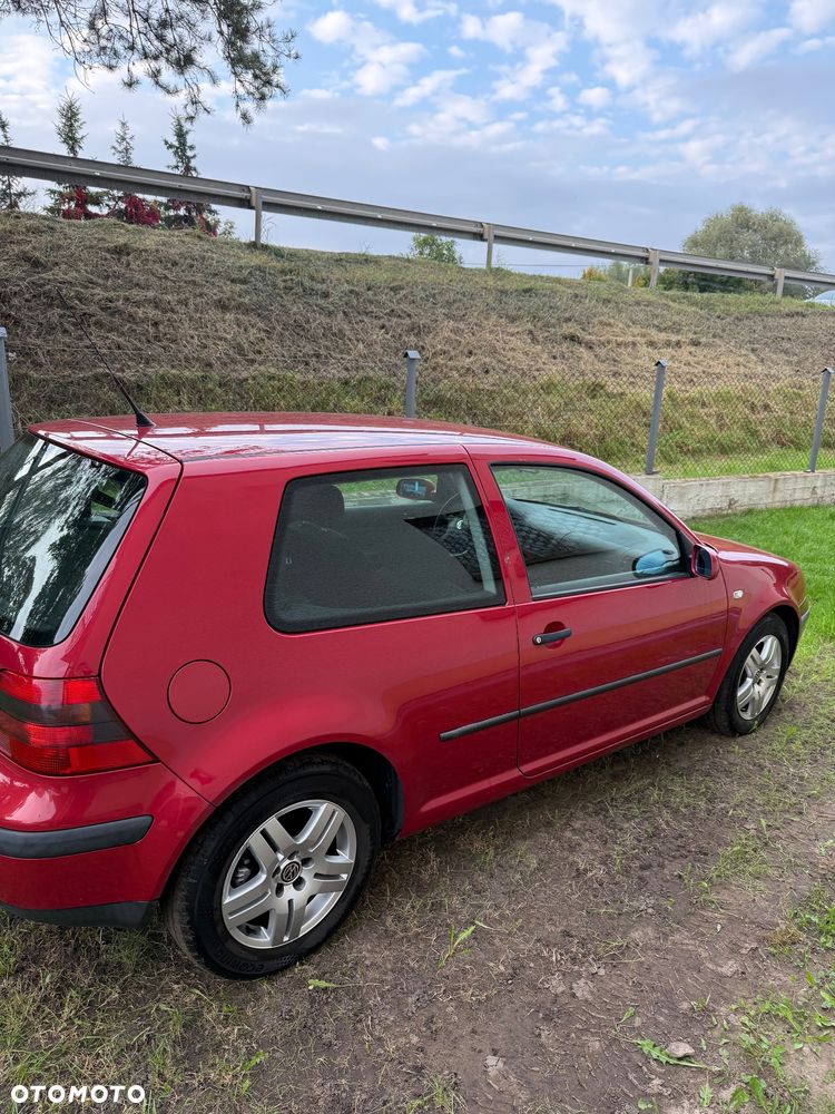 Volkswagen Golf - 12