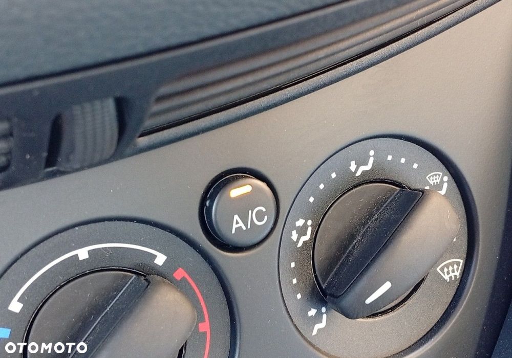 Ford Grand C-MAX - 26