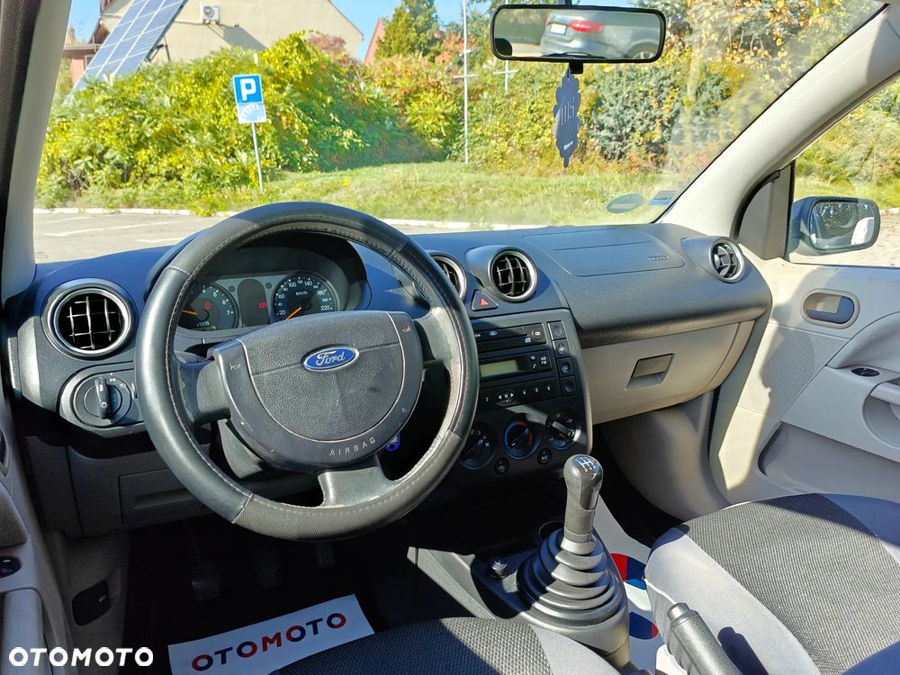 Ford Fiesta 1.3 - 5