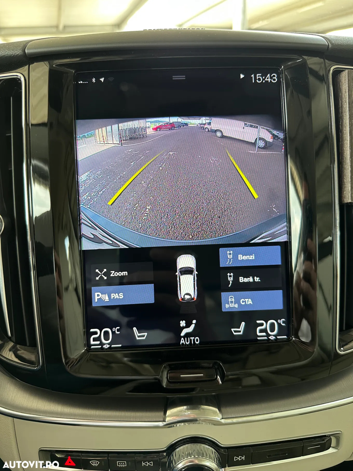 Volvo XC 60 D4 Momentum Pro - 31