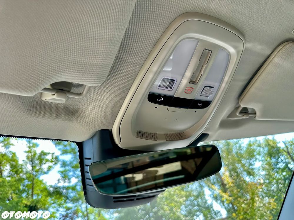 Volvo XC 90 - 35