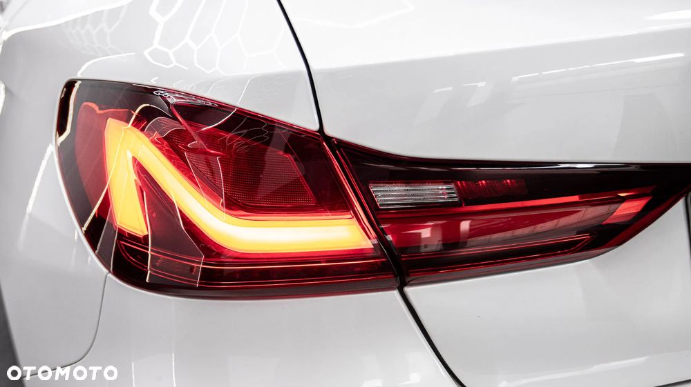 BMW Seria 1 118i Advantage - 12