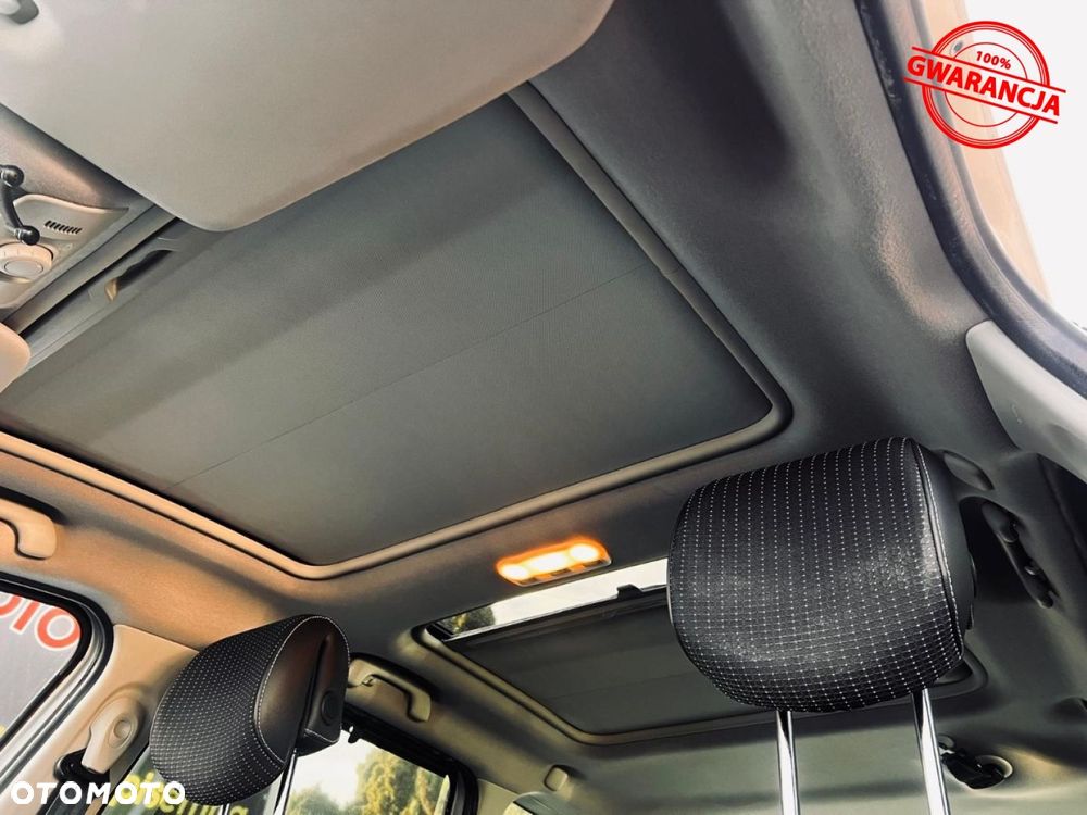 Renault Scenic dCi 110 EDC Paris - 29