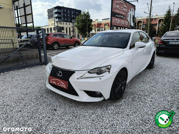 Lexus IS 300h Elegance