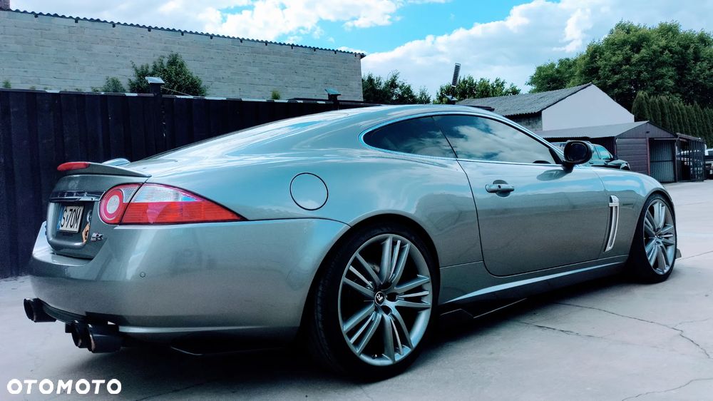 Jaguar XK XKR - 3