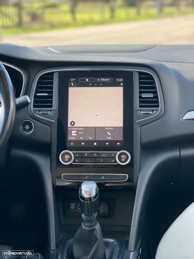 Renault Mégane Sport Tourer BLUE dCi 115 INTENS - 12