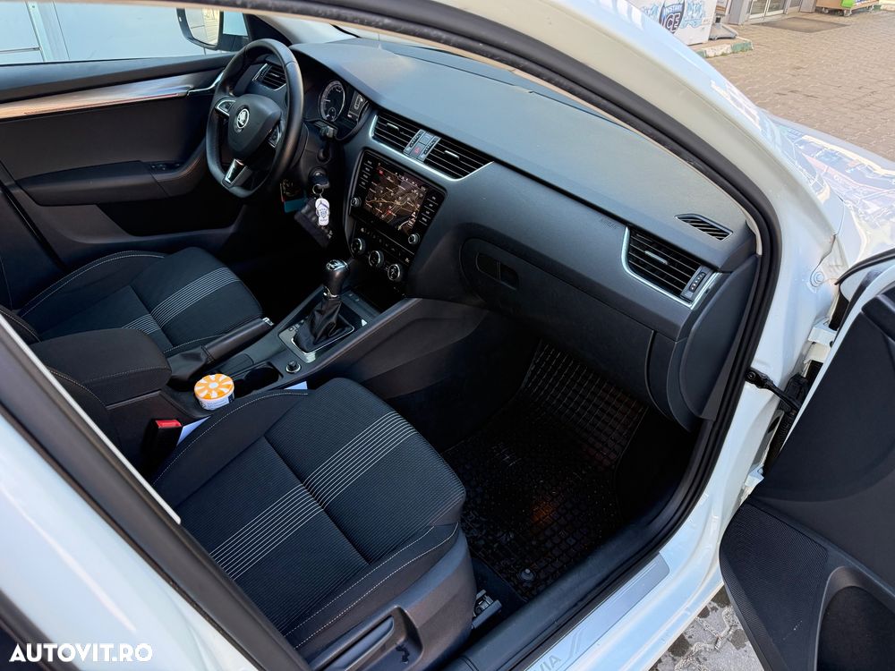 Skoda Octavia - 8