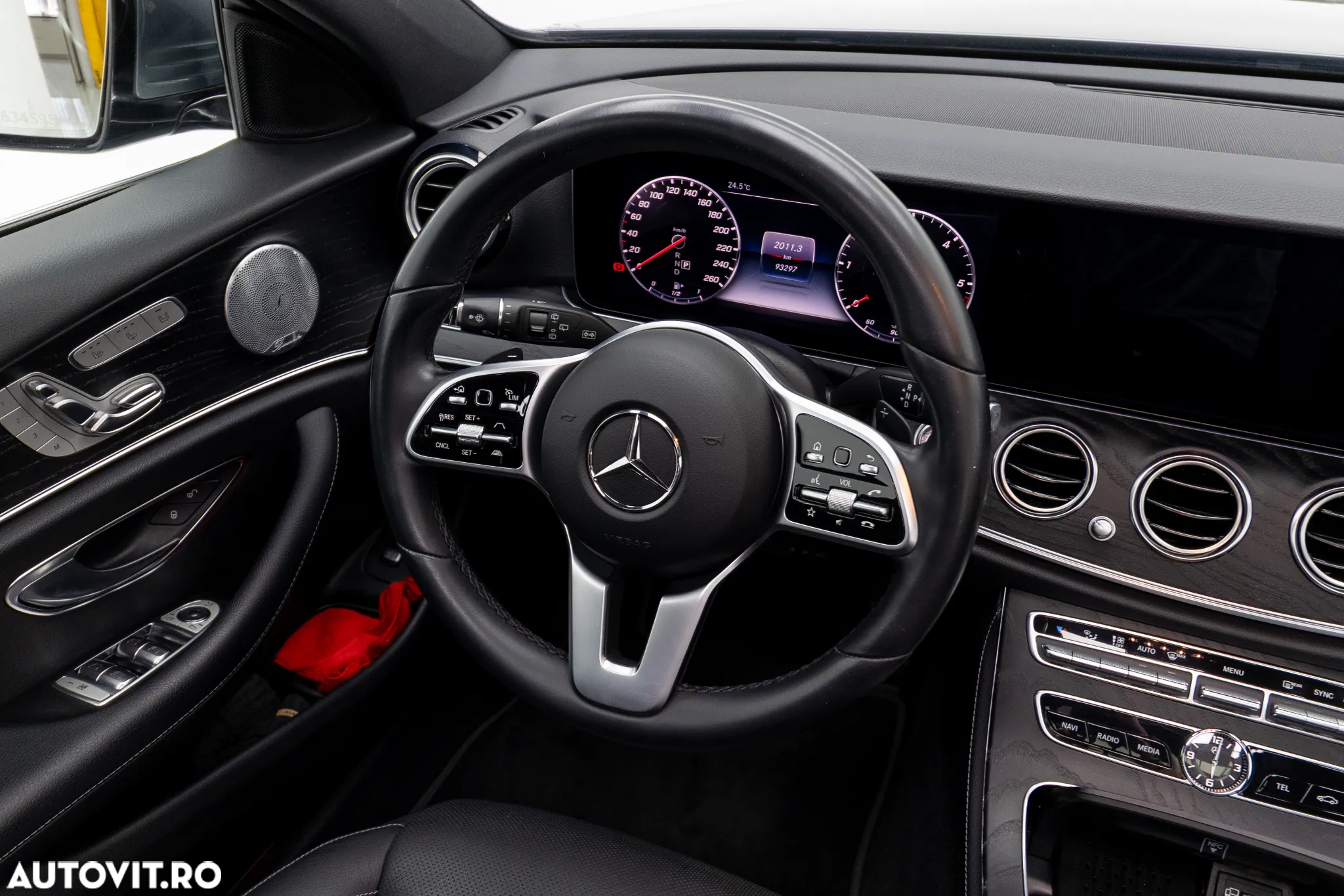 Mercedes-Benz E 220 d 4Matic 9G-TRONIC Avantgarde - 35