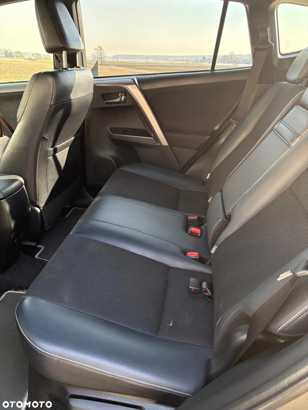 Toyota RAV4 Hybrid Style 4x4 - 19