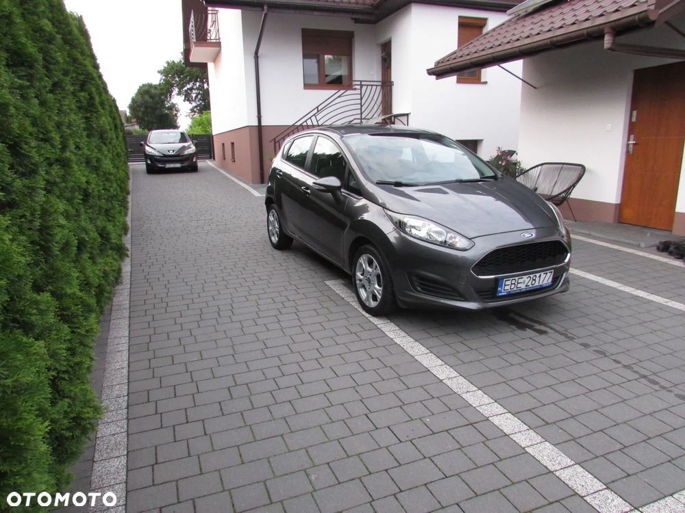 Ford Fiesta 1.0 EcoBoost S&S TITANIUM - 4