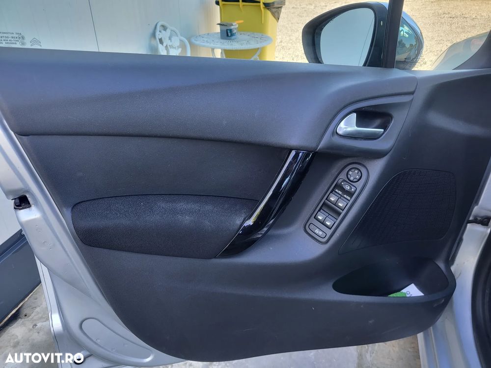 Citroën C3 1.4 e-HDi STT BMP Seduction - 12