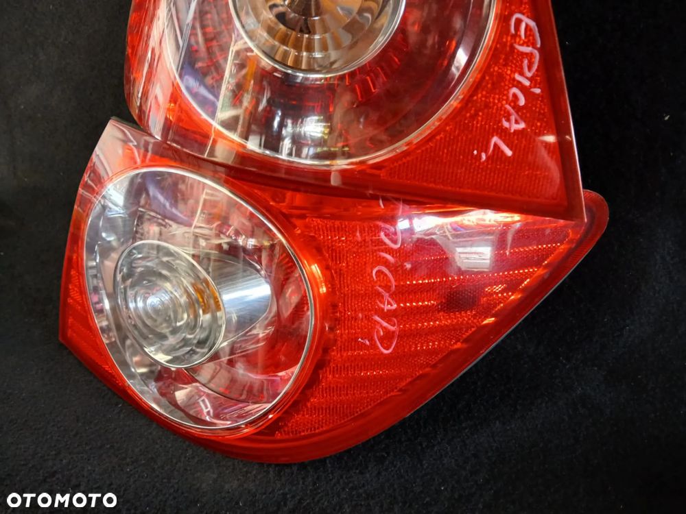 Chevrolet Epica Lampa tylna prawa. - 1