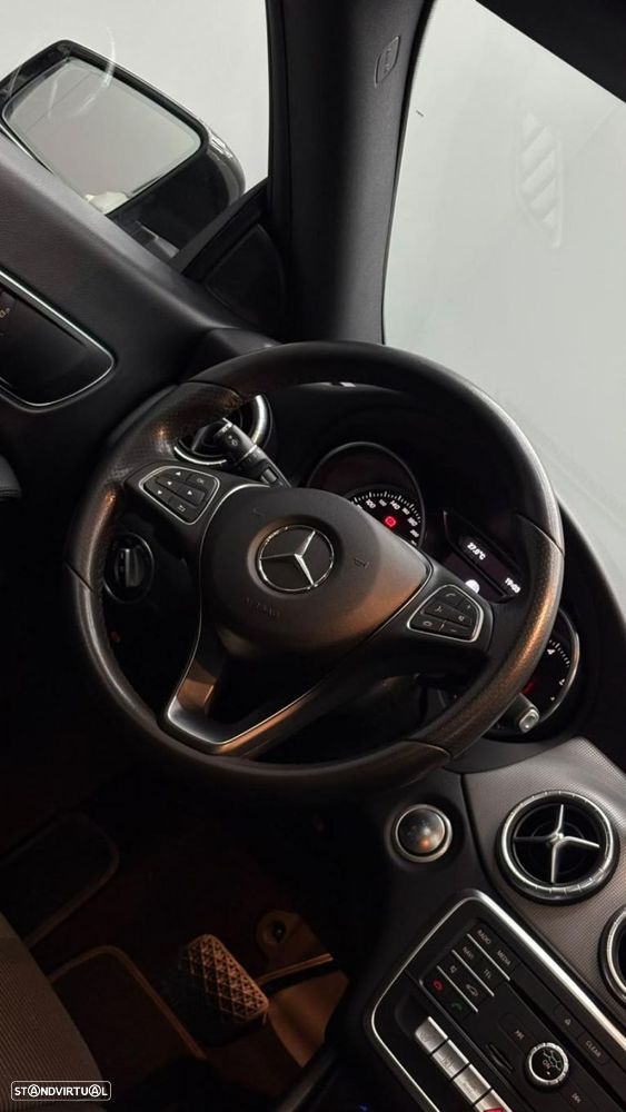 Mercedes-Benz CLA 220 d Shooting Brake Urban Aut. - 52