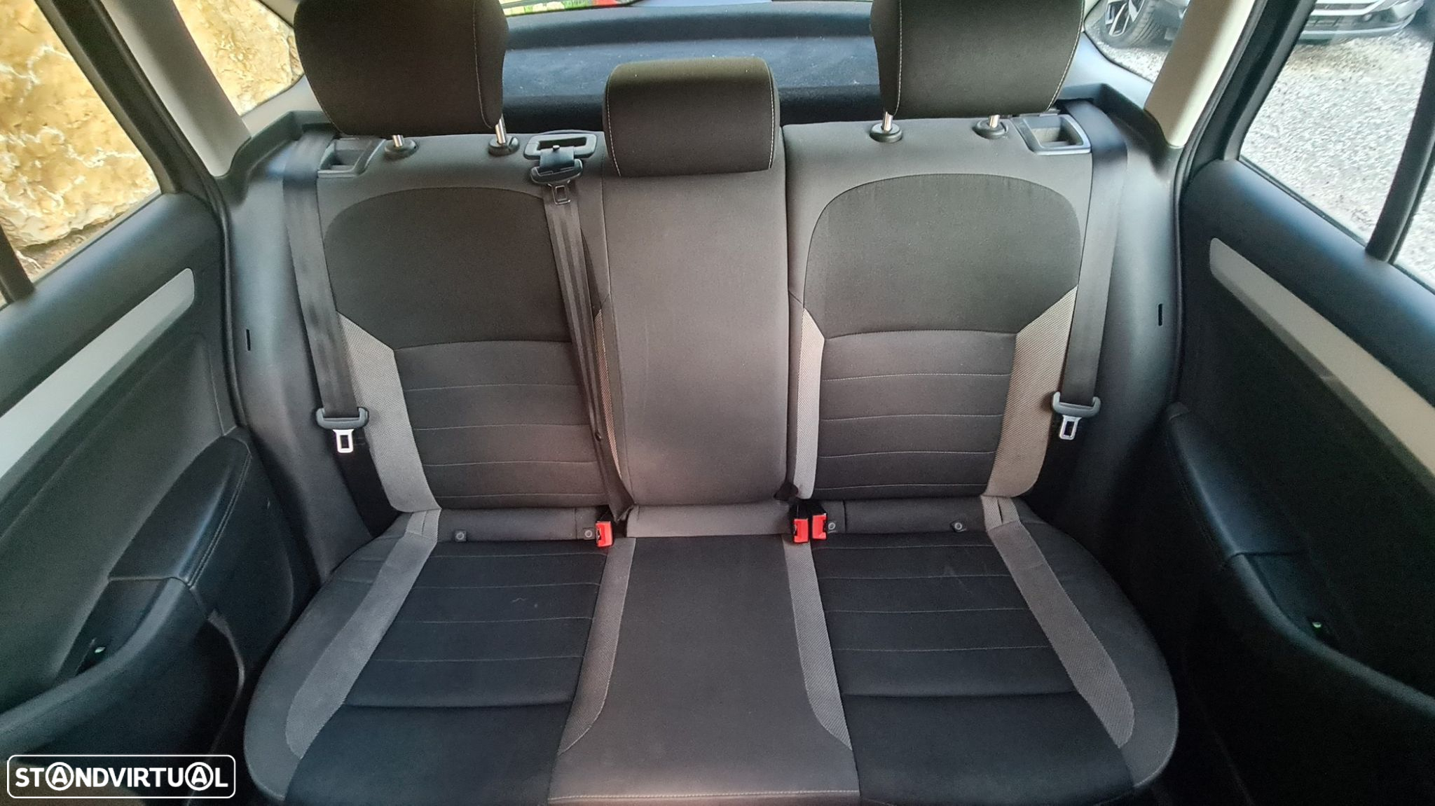 Skoda Rapid Spaceback 1.4 TDi Ambition - 32