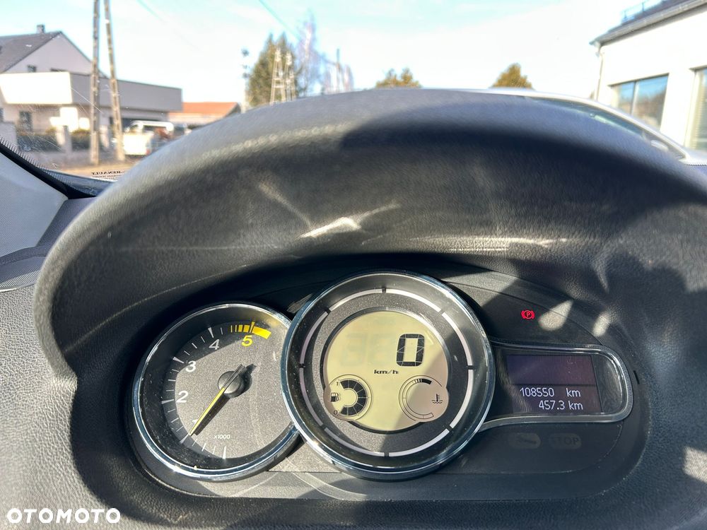 Renault Megane ENERGY dCi 110 Start & Stop LIMITED - 12