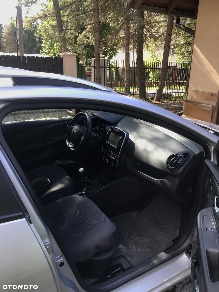 Renault Clio - 12